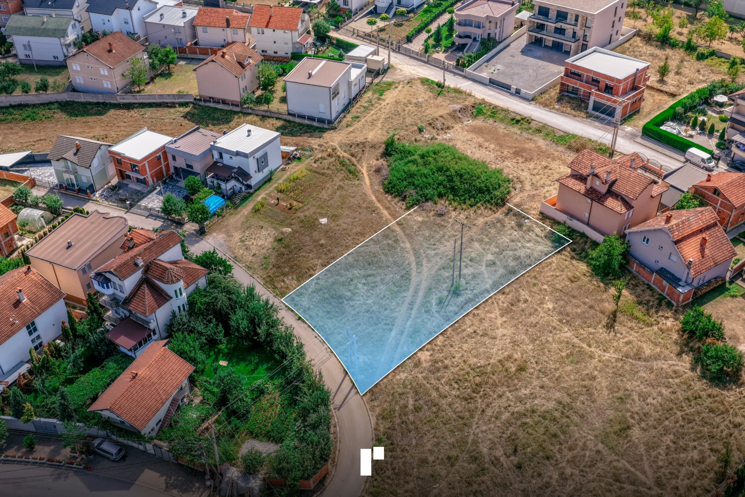 Parcelë në shitje